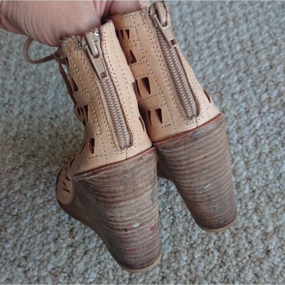 Jeffrey Campbell Rodillo Tan Leather Gladiator Wedge Heels Lace Up size 8 - Picture 10 of 13